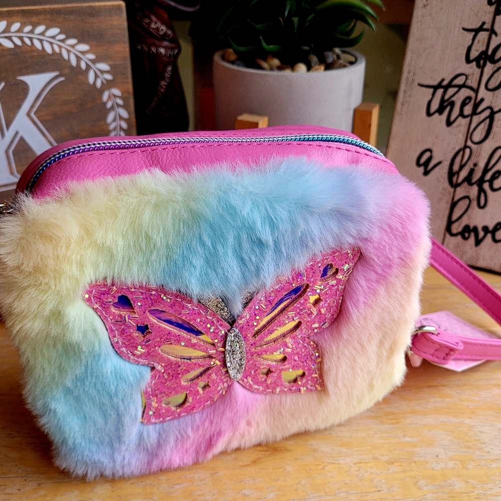 Miss Gwen's OMG Accessories Crossbody